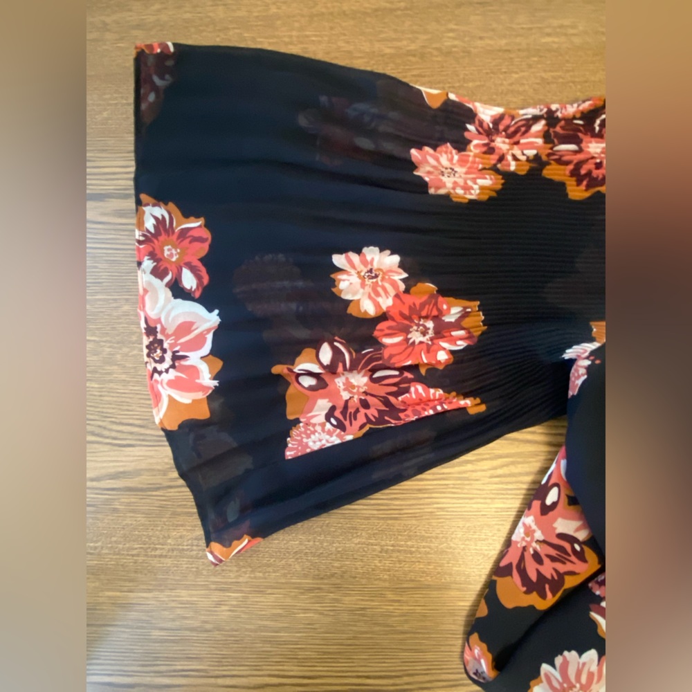 Floral Ann Taylor Factor Dress - Picture 4 of 6